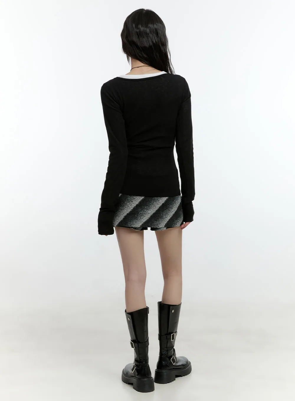 Buttoned Slim-Fit Cardigan CF507