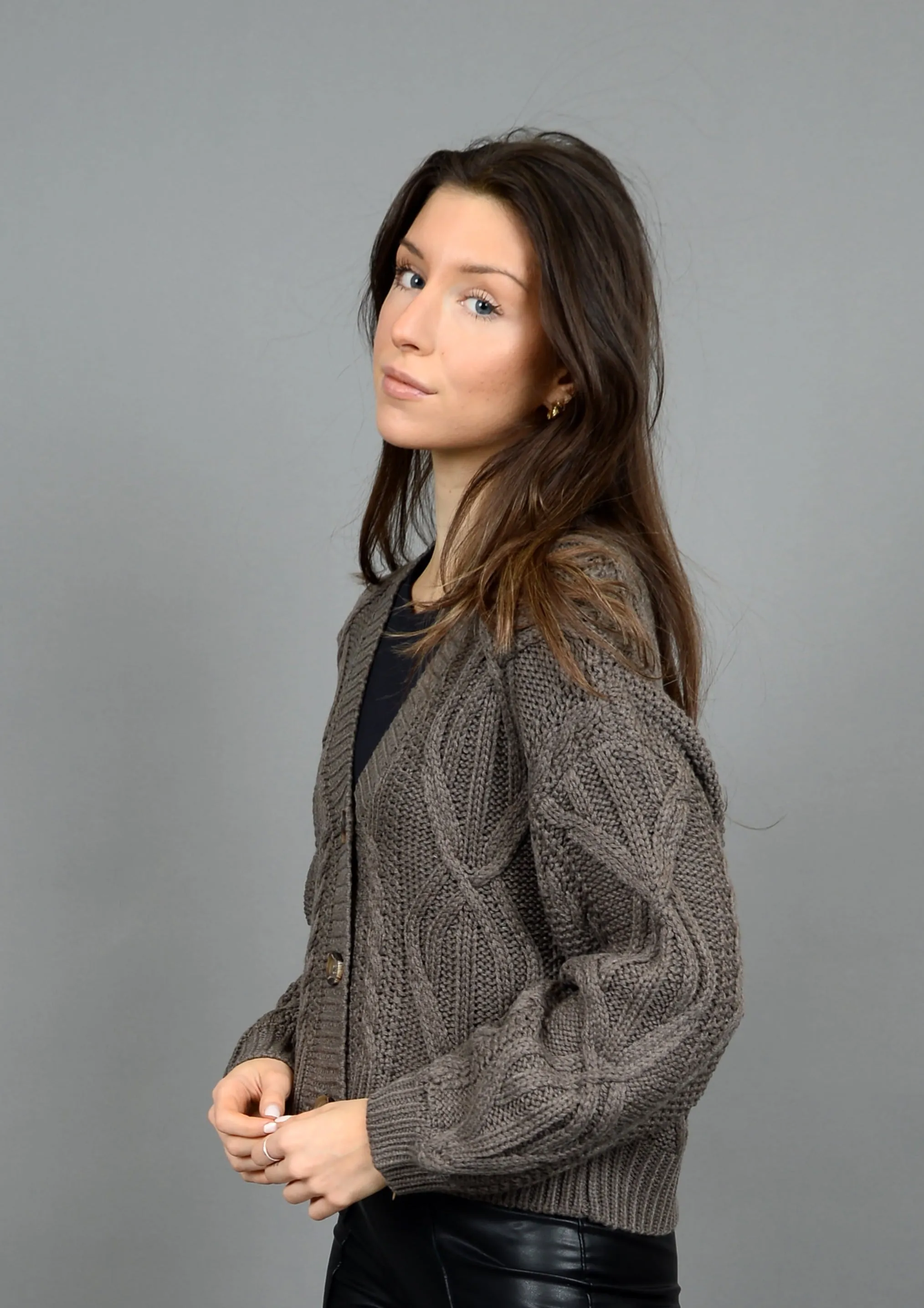 Ignacia Long Sleeve V-Neck Cardigan | Bark Mel